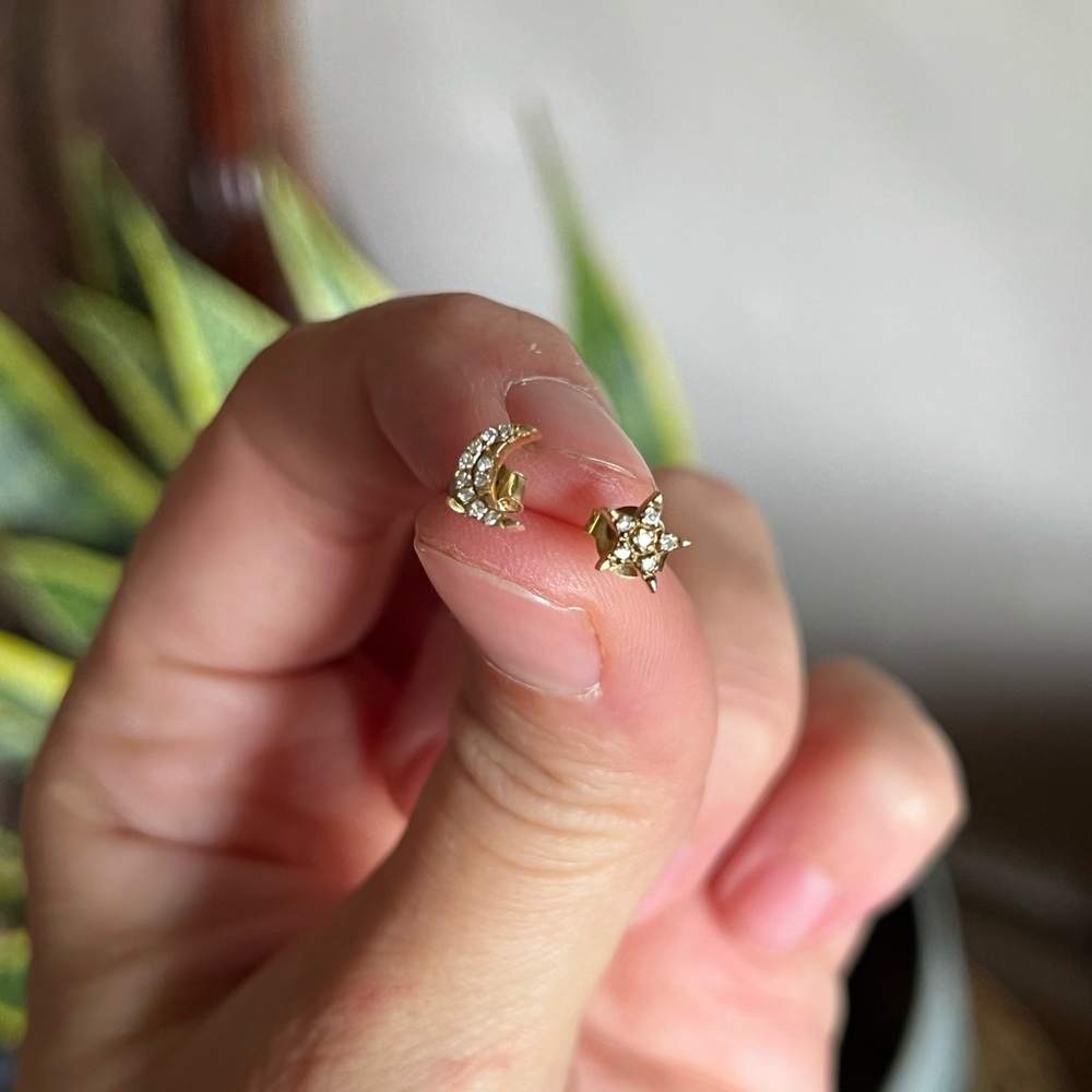 14kt gold star and moon stud earrings with authentic diamonds